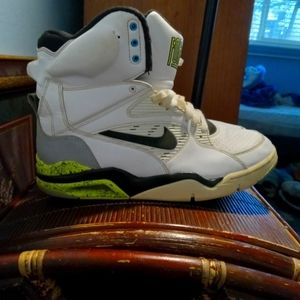 Shoes nike air command force 11.5 green black and white